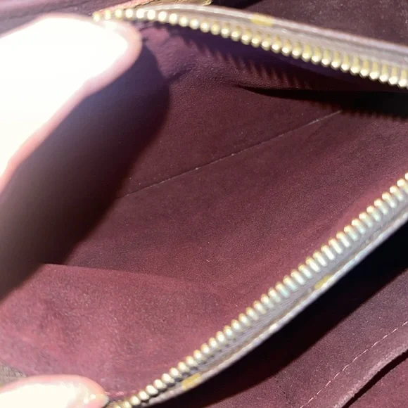 Louis Vuitton Montaigne Monogram BB - Picture 14 of 17